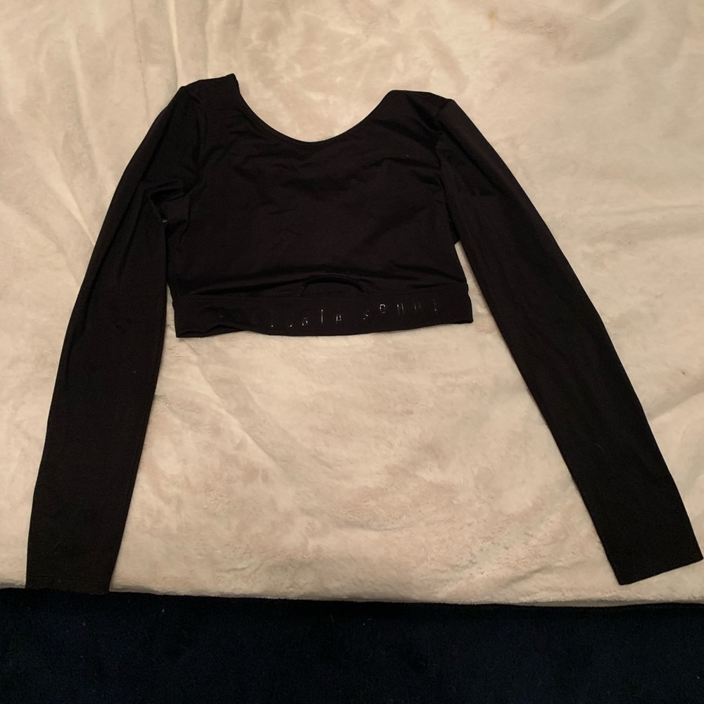 Victoria Sport athletic top